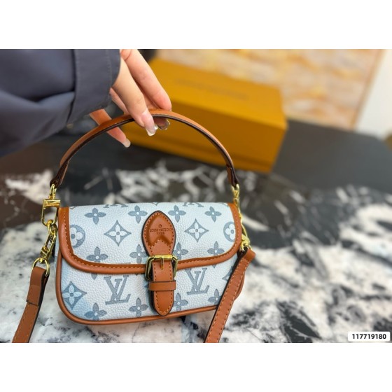 Louis Vuitton Diane